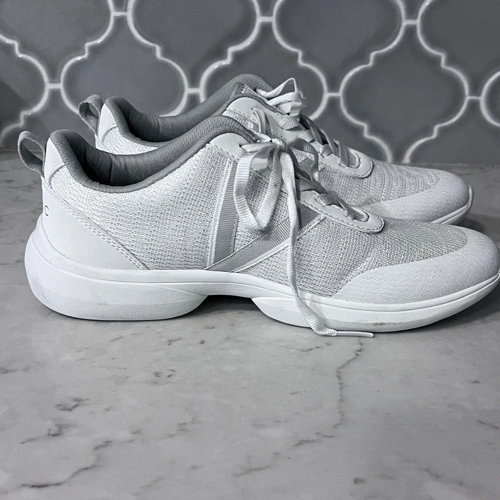 Vionic Jolisa Women White Mesh‎ Lace Up Athletic Sneakers Size 8 NWOT